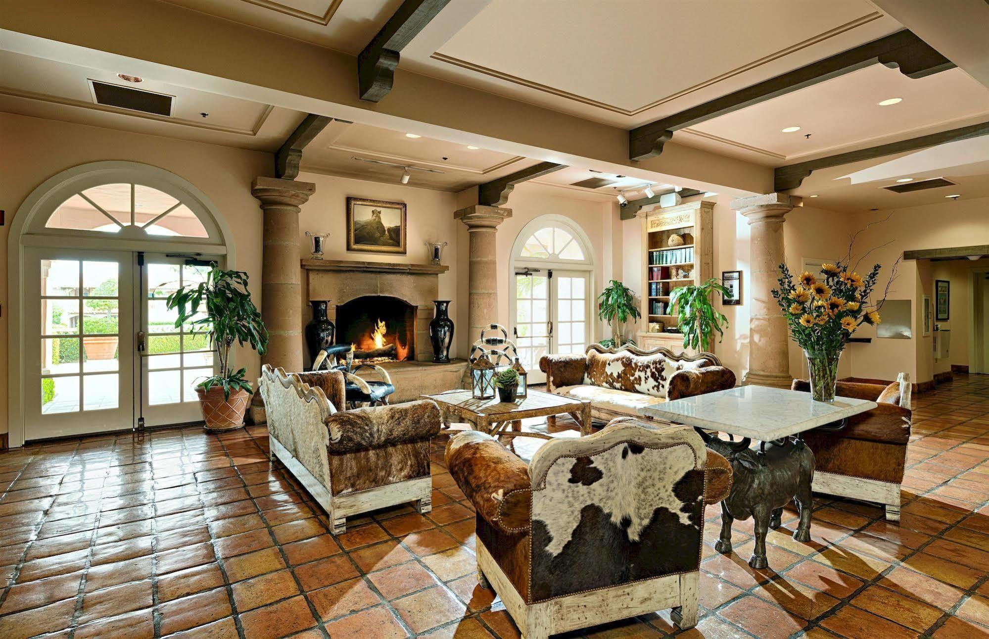 Harris Ranch Inn And Restaurant Huron Екстер'єр фото